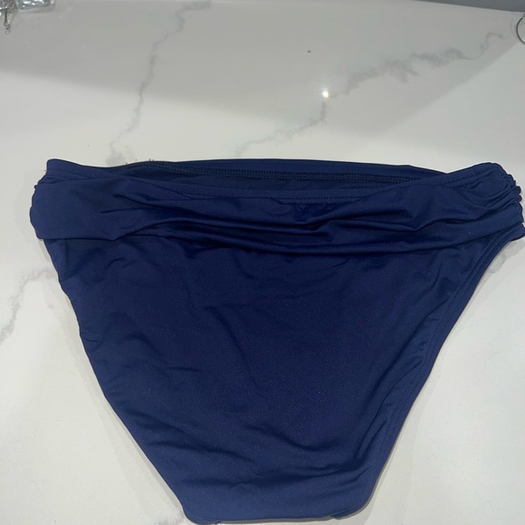 Navy Tommy Bahama Medium Tankini Set - Picture 9 of 10